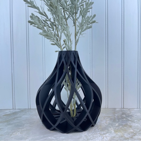 Modern Vase, The Vukan Vase, Flower Vase, Dried Flowers - Picture 1 of 7